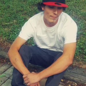 Meet your Posher, Max